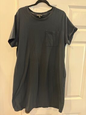 Banana Republic Women's Black Short Sleeve Pocket Tee Dress